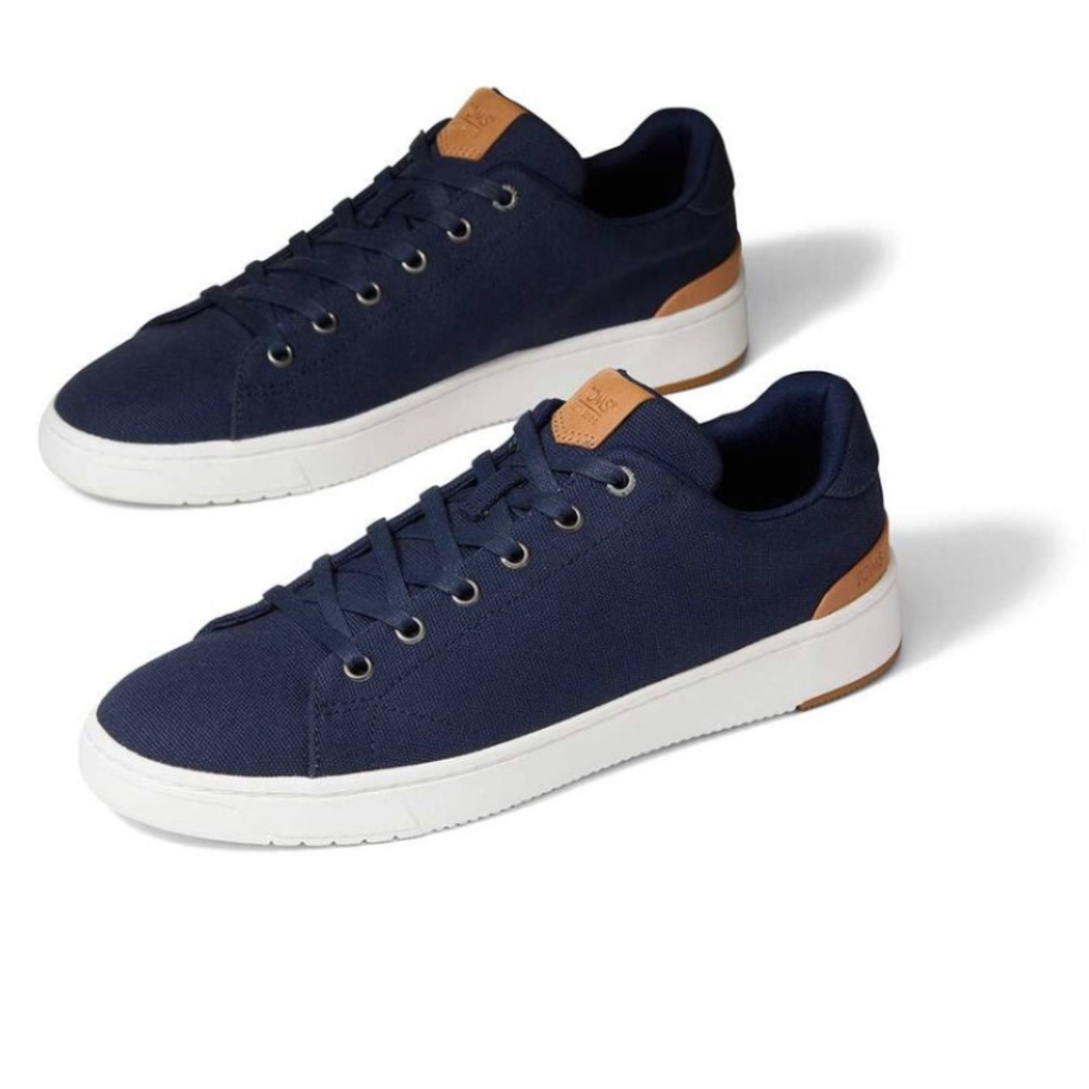 BNIB Mens Toms Navy TrvlLite 2.0. Size 11.5